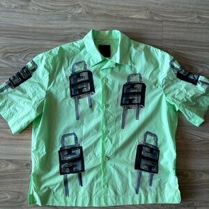 Givenchy Lock Shirt sz M/40